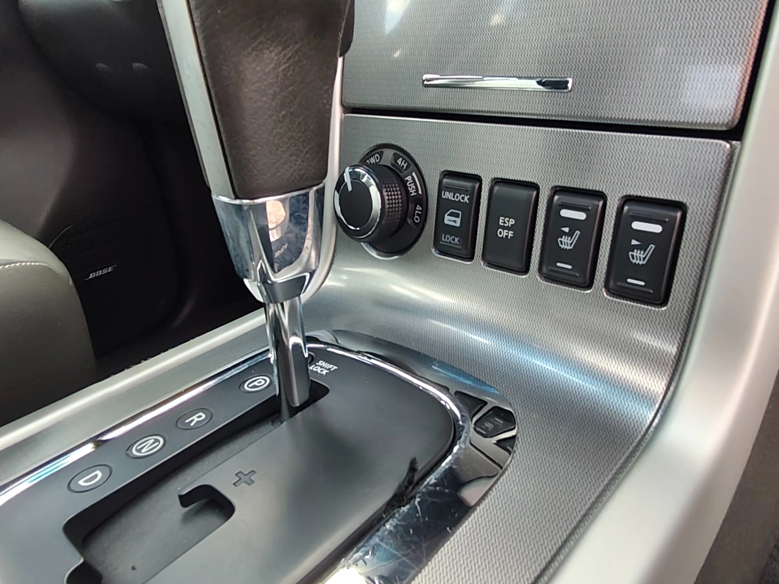 Nissan Navara 4Х4 !!! V6-231к.с. !!! Без ръжда !! Нов внос, снимка 14 - Автомобили и джипове - 55448514