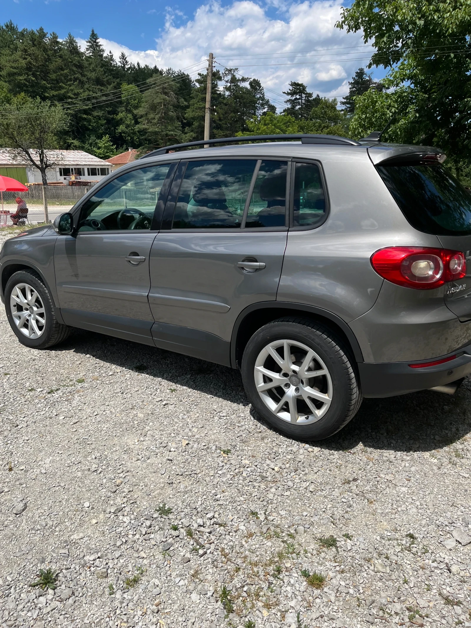 VW Tiguan, снимка 6 - Автомобили и джипове - 55455258