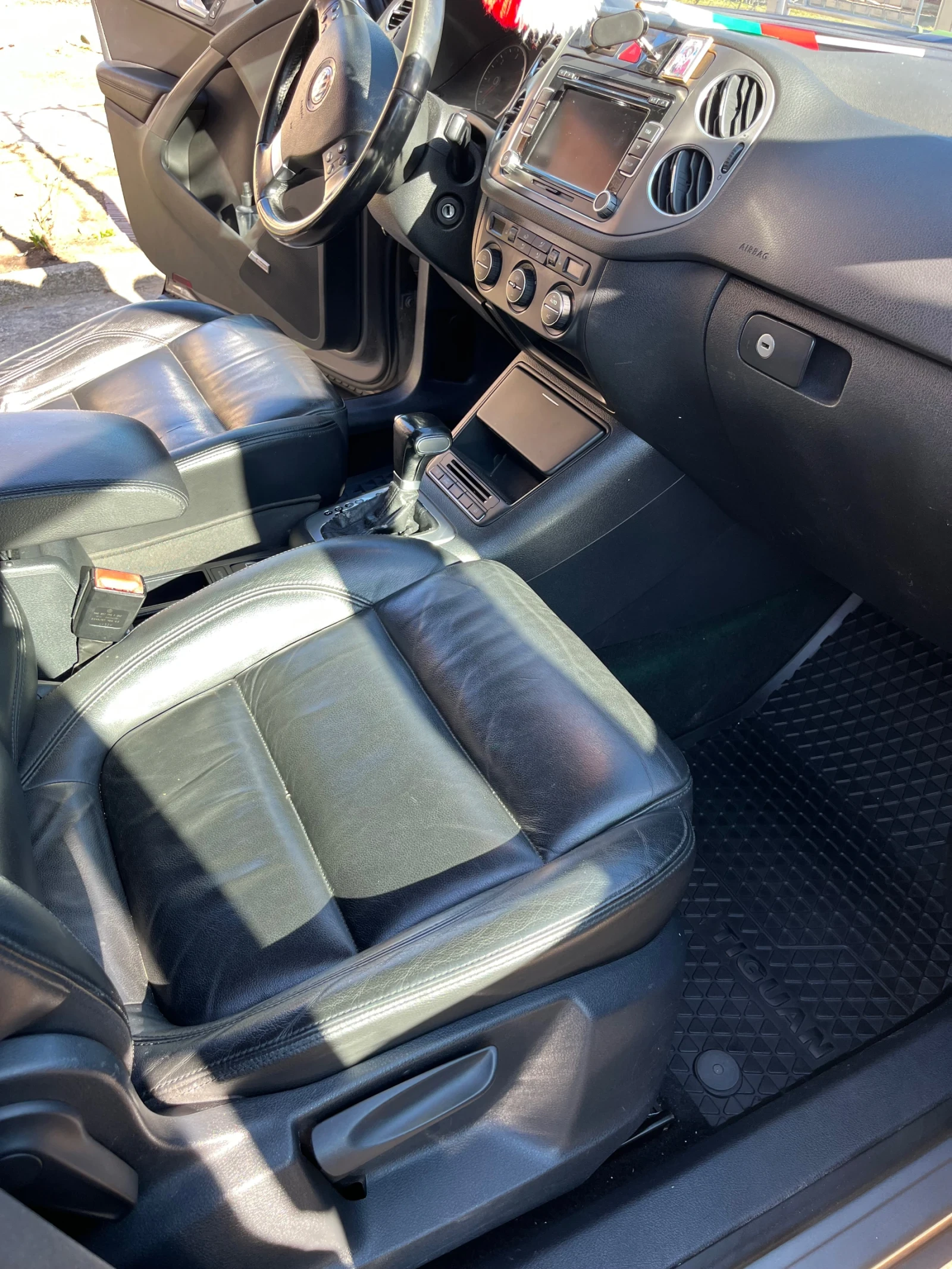 VW Tiguan, снимка 11 - Автомобили и джипове - 55455258