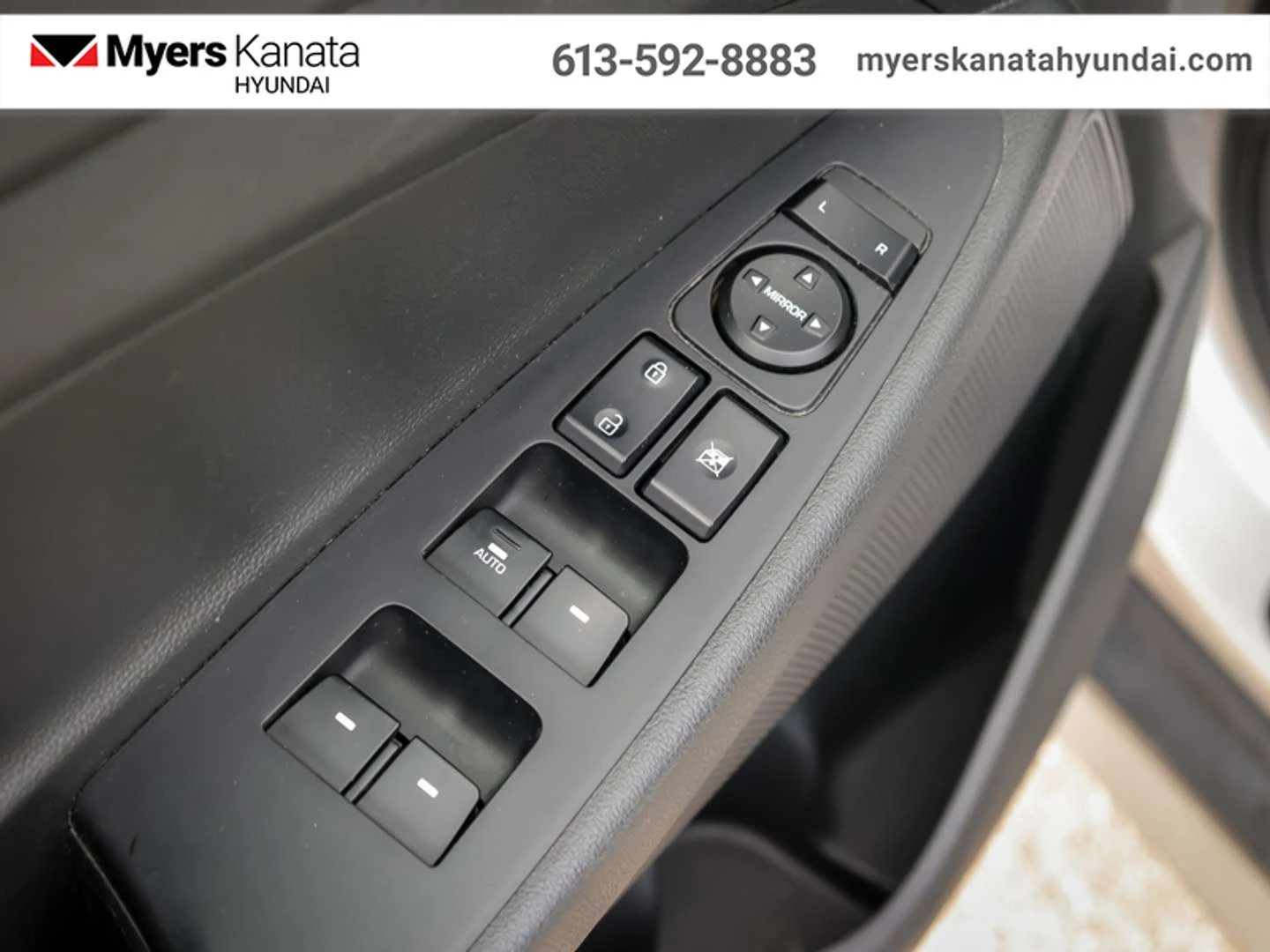 Hyundai Tucson, снимка 15 - Автомобили и джипове - 56020241