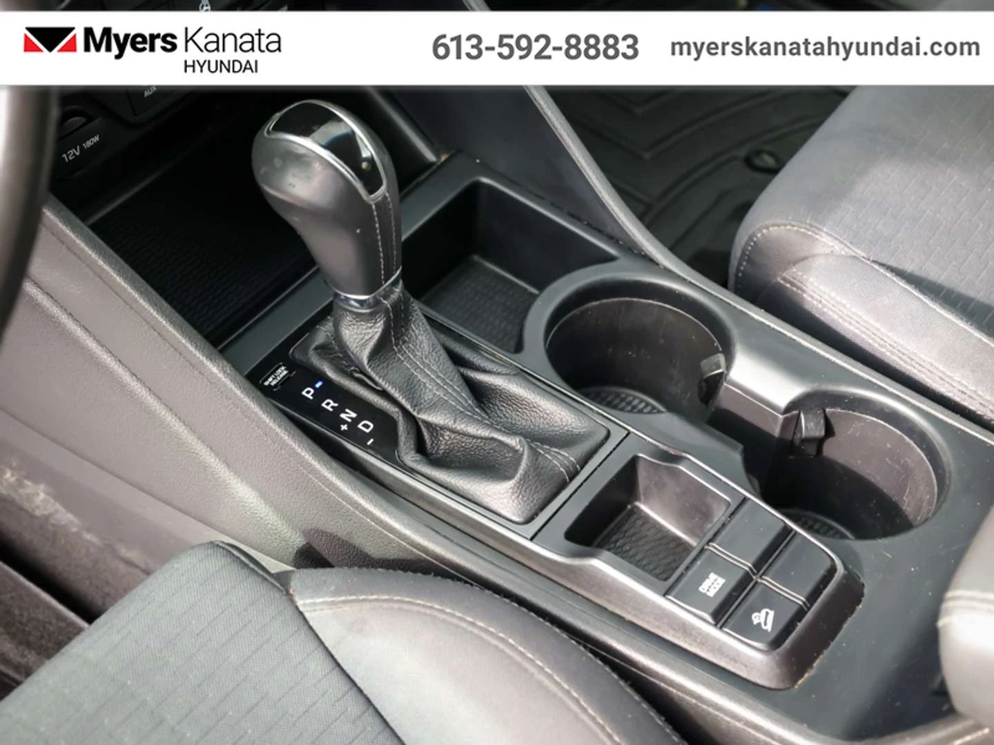 Hyundai Tucson, снимка 16 - Автомобили и джипове - 56020241