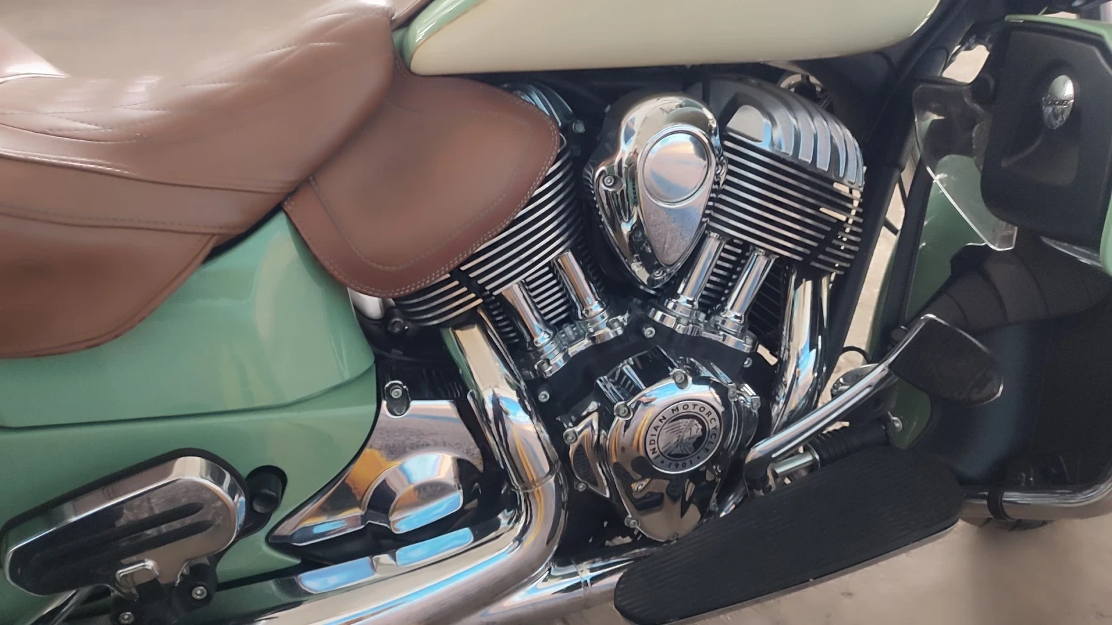 Indian Roadmaster Classic  | Mobile.bg   11