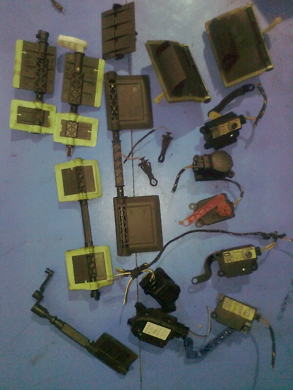 електрическа клапа парно за Сааб 9-3 седан