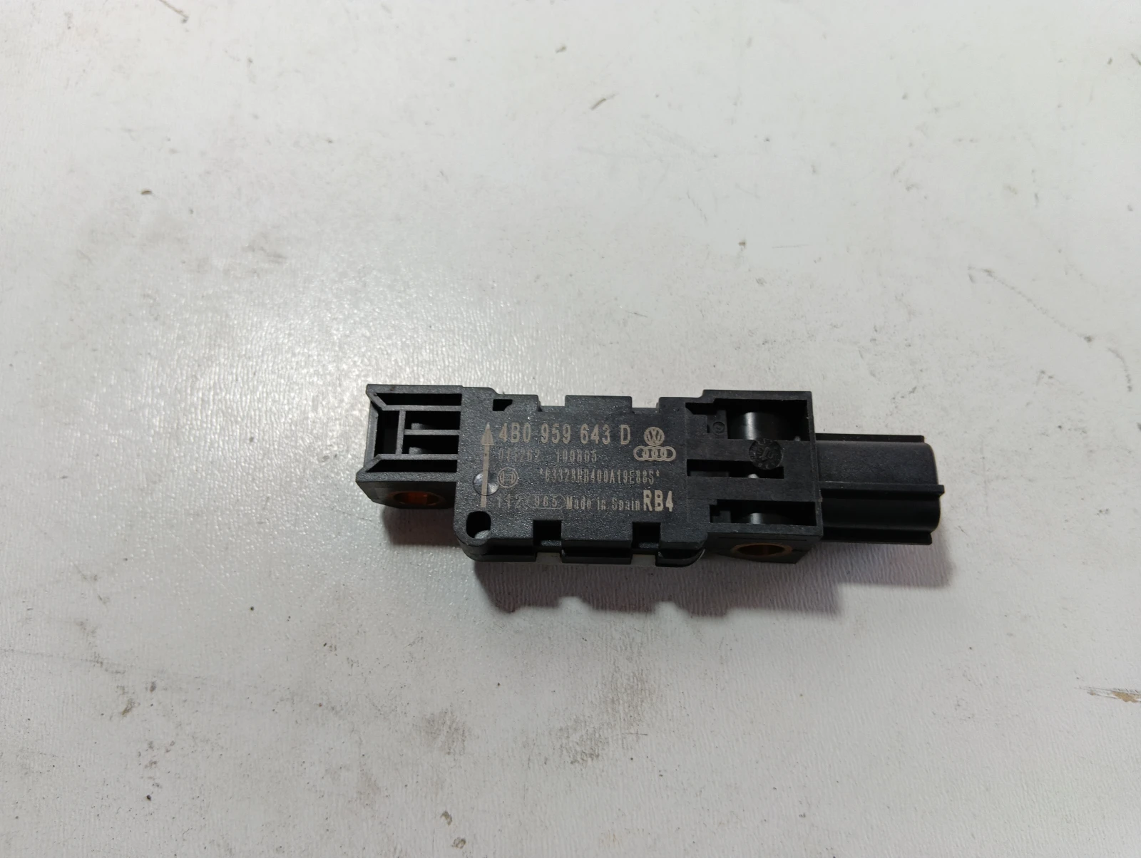 датчик 4B0959643D Audi A3