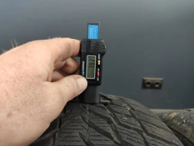 Гуми Зимни 245/45R18, снимка 6