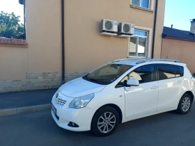 Toyota Verso, снимка 1