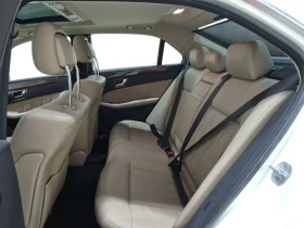 Mercedes-Benz E 300 * CARFAX * АВТОКРЕДИТ БЕЗ ПЪРВОНАЧАЛНА ВНОСКА * , снимка 3
