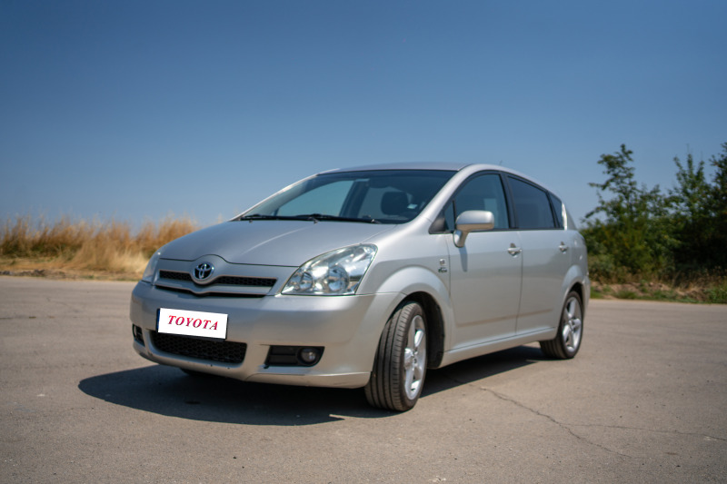 Toyota Corolla verso, снимка 1 - Автомобили и джипове - 46393650