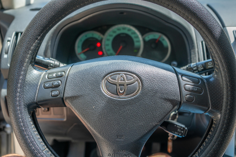 Toyota Corolla verso, снимка 11 - Автомобили и джипове - 46393650