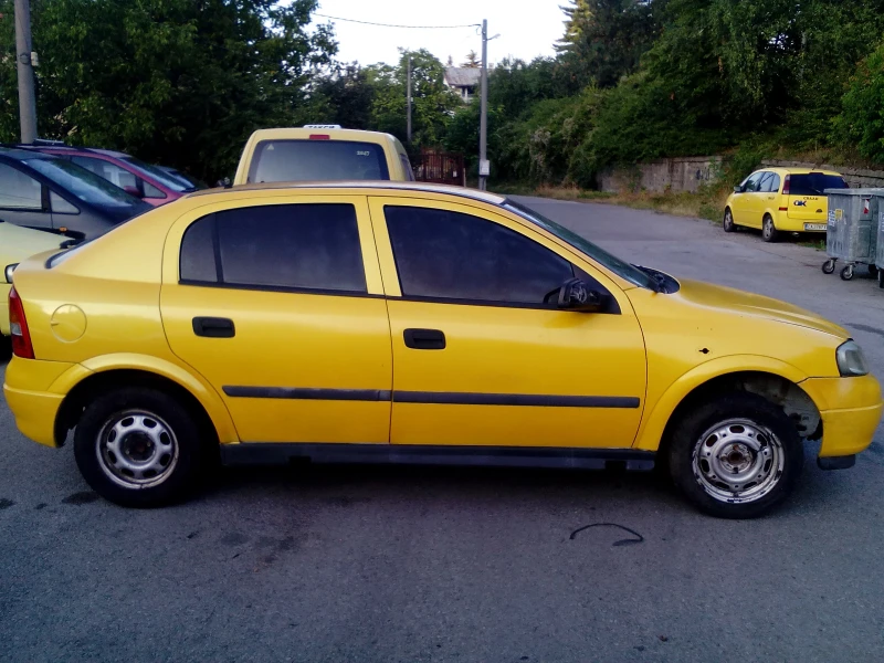 Opel Astra 16, снимка 8 - Автомобили и джипове - 47162987