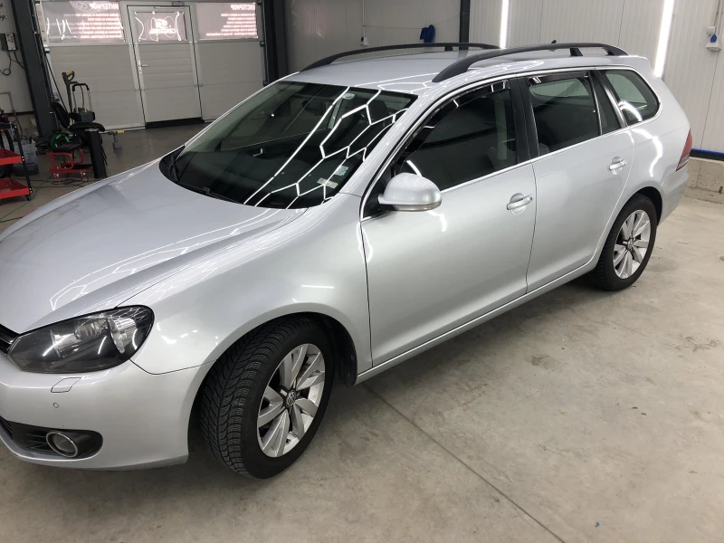 VW Golf 1.6 TDI, снимка 2 - Автомобили и джипове - 53184053