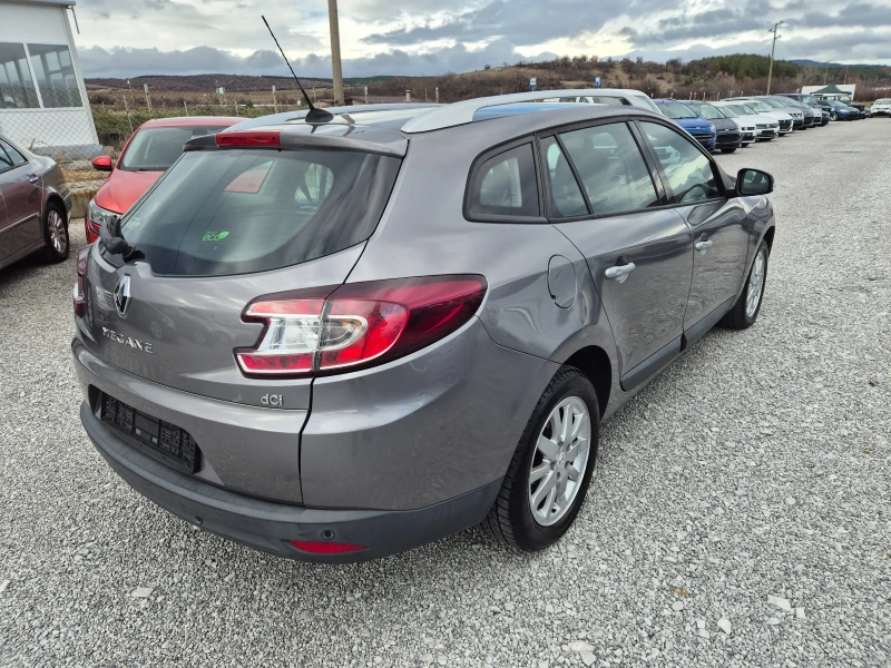 Renault Megane 1.5 dci, снимка 4 - Автомобили и джипове - 48180114