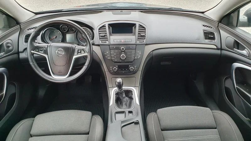 Opel Insignia 2.0CDTI EcoFlex, снимка 8 - Автомобили и джипове - 48802307