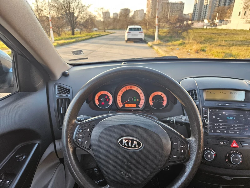 Kia Ceed, снимка 11 - Автомобили и джипове - 48836937