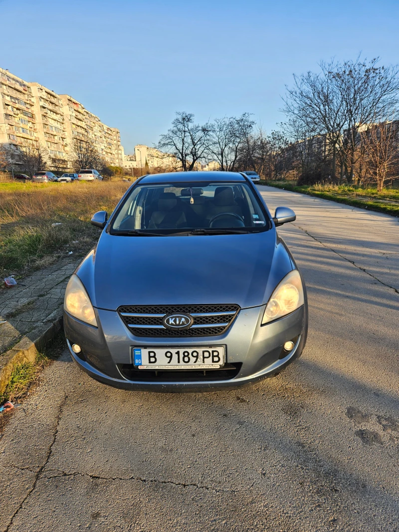 Kia Ceed, снимка 1 - Автомобили и джипове - 48836937