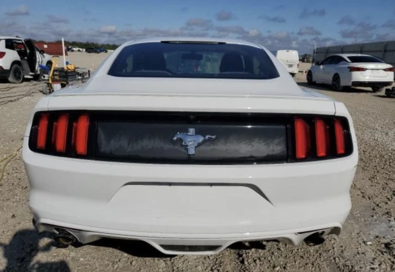 Ford Mustang, снимка 7 - Автомобили и джипове - 48953963