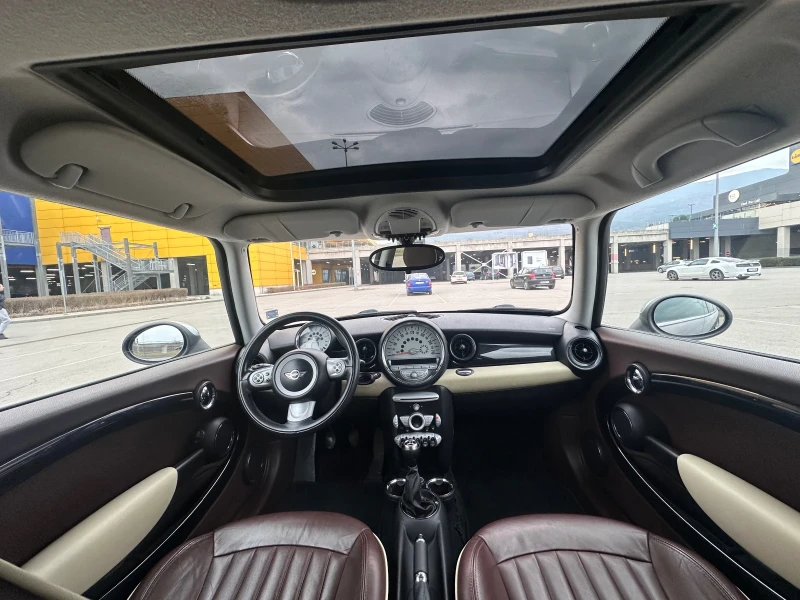 Mini Clubman 1.6i* Кожа* Панорама, снимка 11 - Автомобили и джипове - 48992152