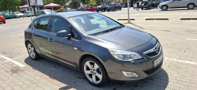 Opel Astra J, снимка 6 - Автомобили и джипове - 51165706
