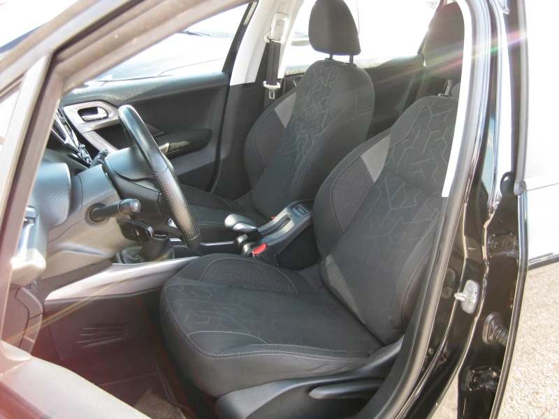 Peugeot 2008 1.6 hdi, снимка 10 - Автомобили и джипове - 52597014