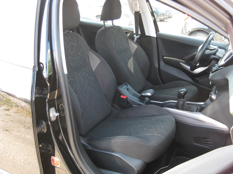Peugeot 2008 1.6 hdi, снимка 13 - Автомобили и джипове - 52597014