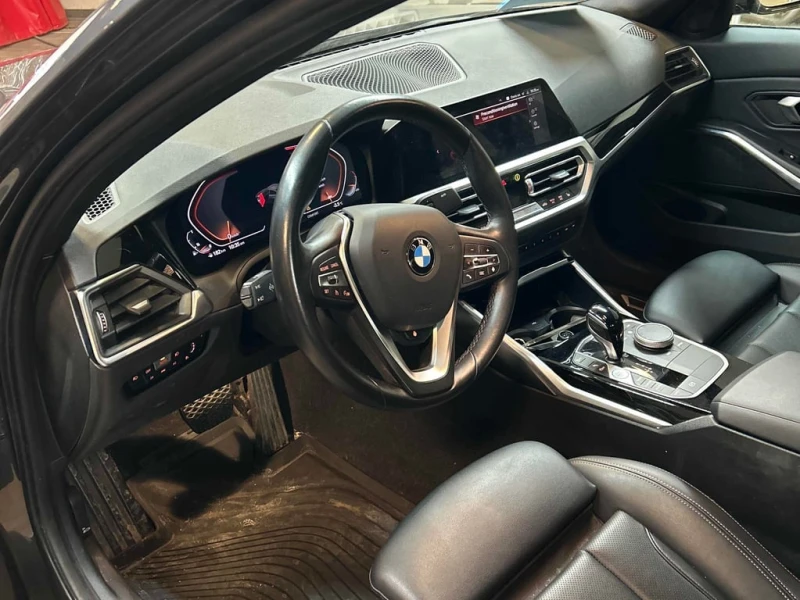 BMW 330 * 330i xDrive * CARFAX * ЦЕНА ДО БГ, снимка 6 - Автомобили и джипове - 52867368