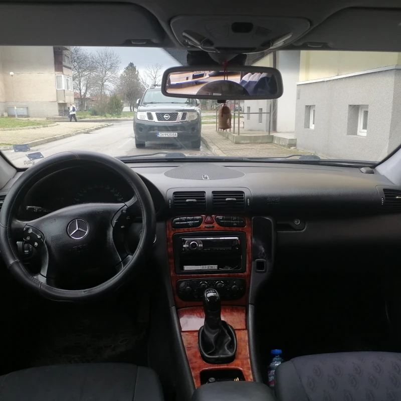 Mercedes-Benz C 220 C220, снимка 5 - Автомобили и джипове - 53536713