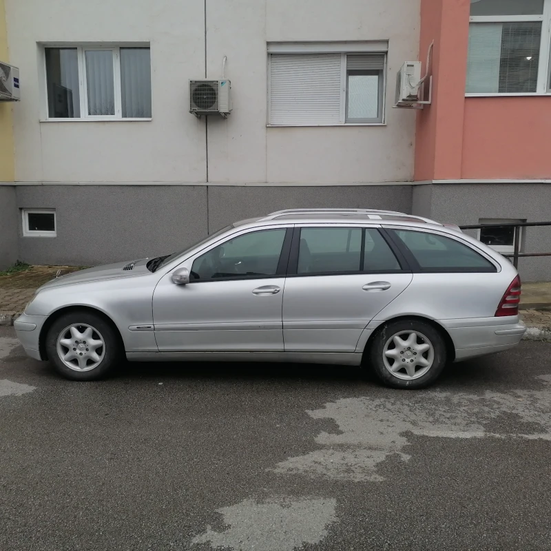 Mercedes-Benz C 220 C220, снимка 2 - Автомобили и джипове - 53536713