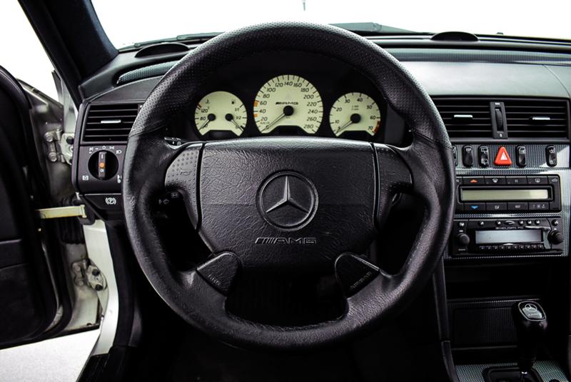 Mercedes-Benz C 43 AMG, снимка 11 - Автомобили и джипове - 41616781