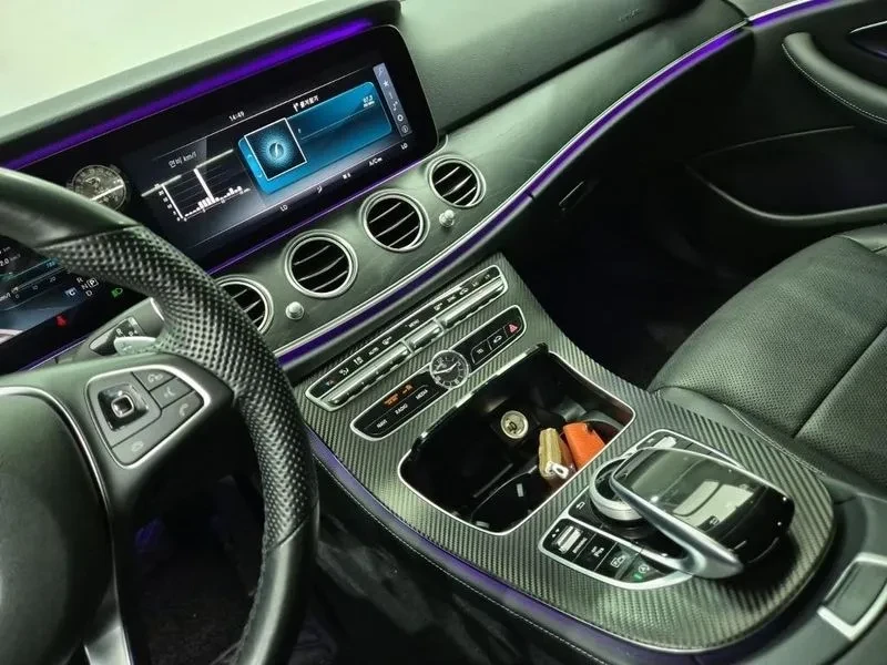 Mercedes-Benz E 300 4MATIC - САМО 30% АВАНС, снимка 13 - Автомобили и джипове - 56266491