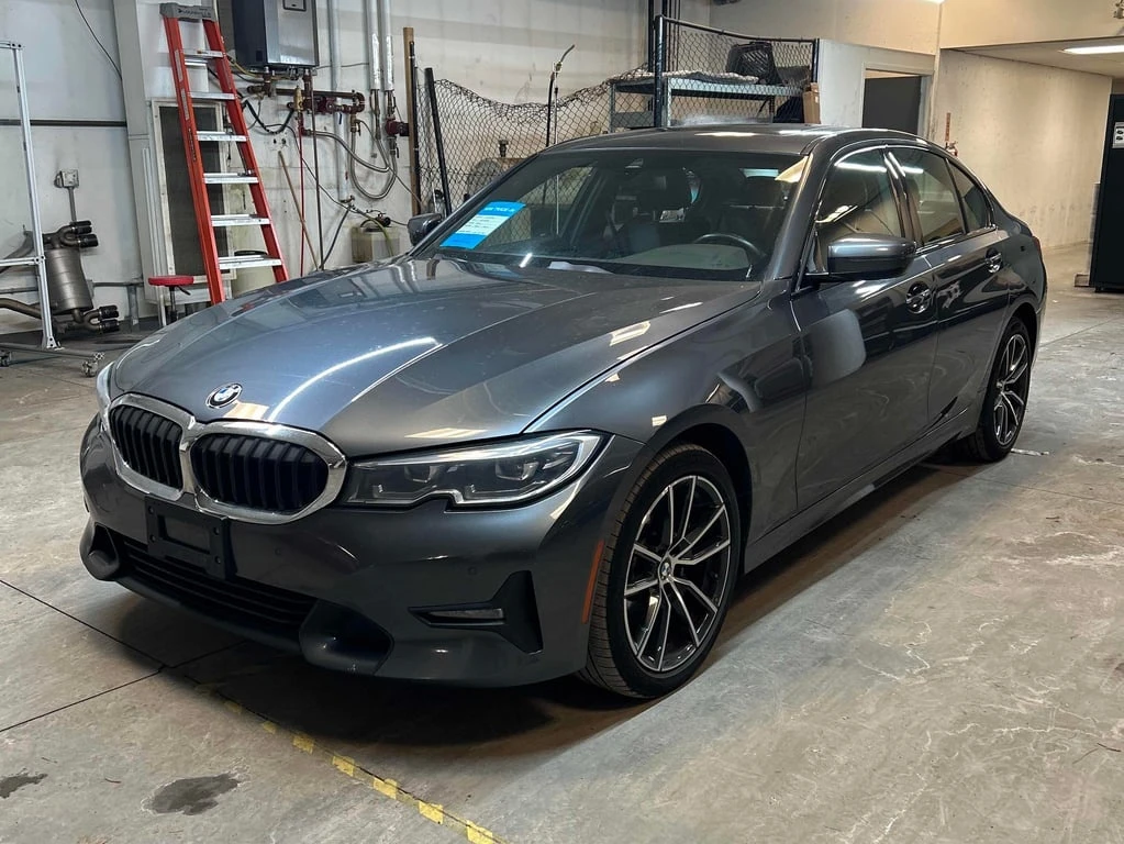 BMW 330 * 330i xDrive * CARFAX * ЦЕНА ДО БГ, снимка 1