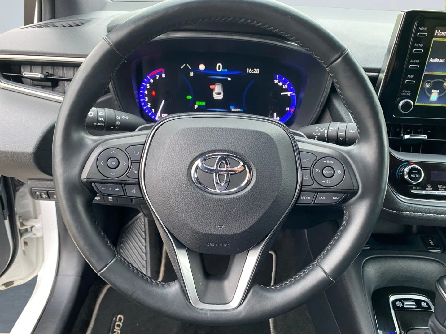 Toyota Corolla 2.0HYBRID/179HP/LED/ACC/CAM/NAVI/TSR/795b - изображение 10