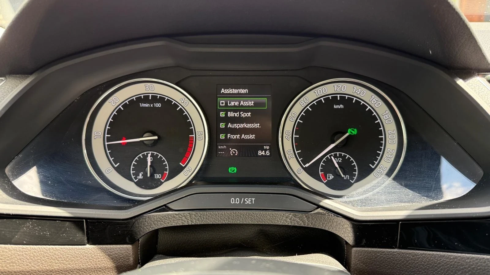 Skoda Superb Skoda Superb 2.0 TDI LAURIN& KLEMENT 4x4 DSG AUTOM - изображение 7