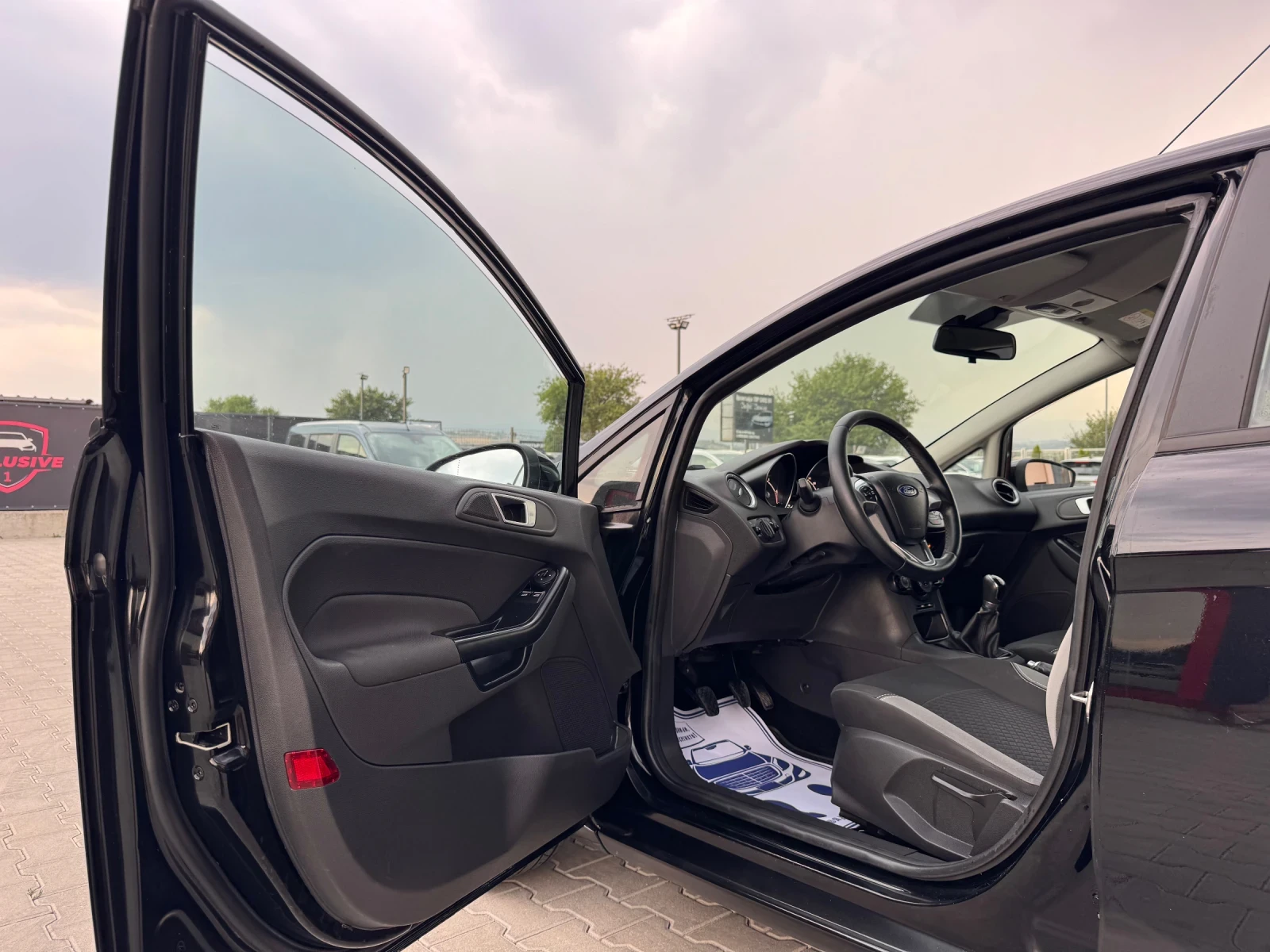 Ford Fiesta 1.5TDCI SPORT LED SERVIZ - изображение 9