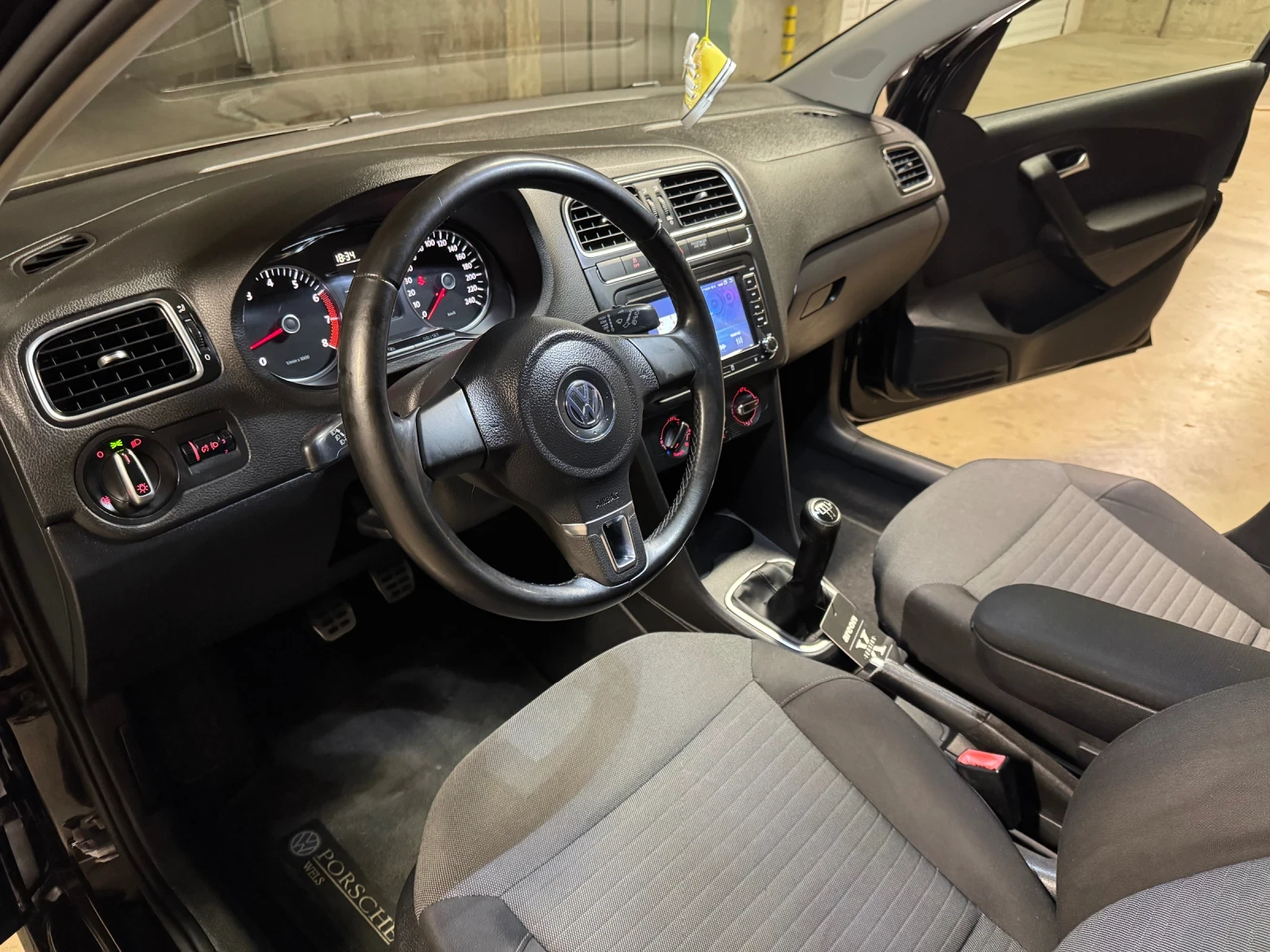 VW Polo 1.4 - изображение 6
