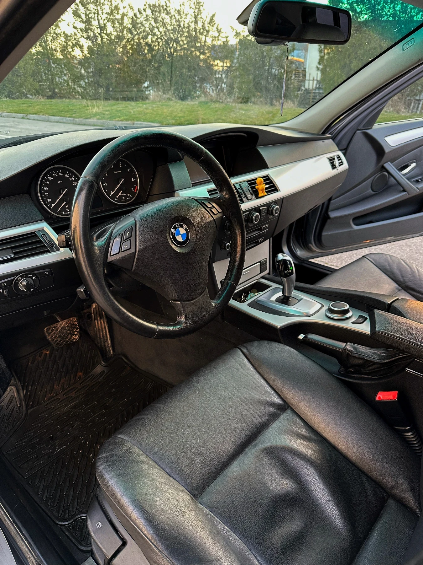 BMW 523  - изображение 7