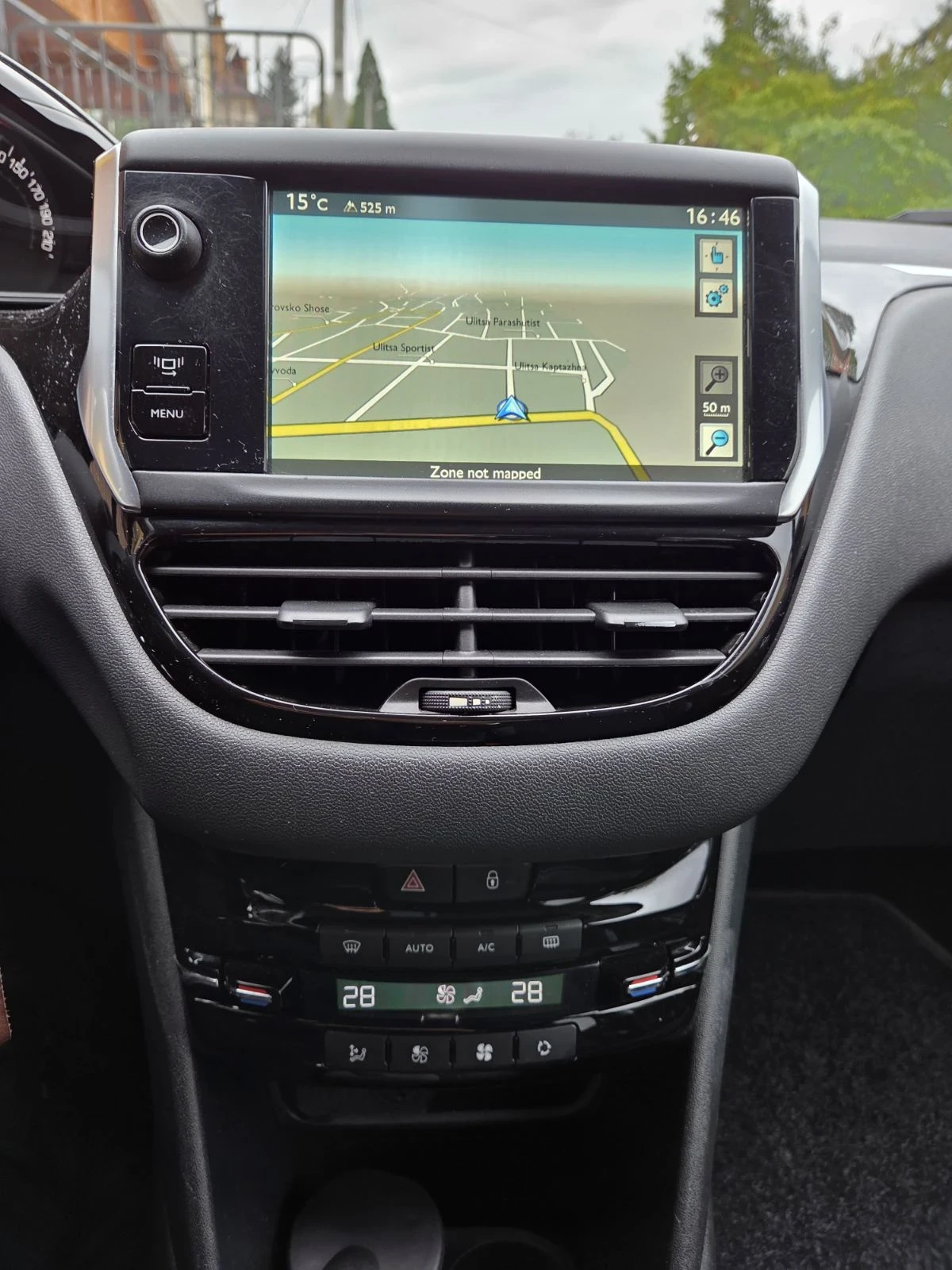 Peugeot 208 1.4HDI ALLURE | Mobile.bg   12