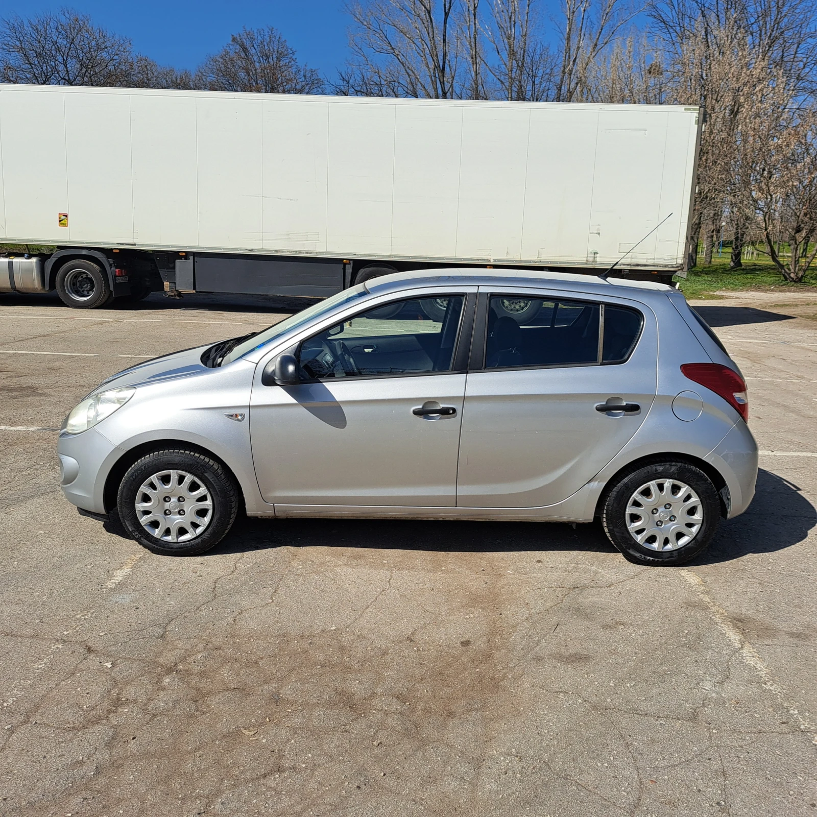 Hyundai I20, снимка 2 - Автомобили и джипове - 53837557