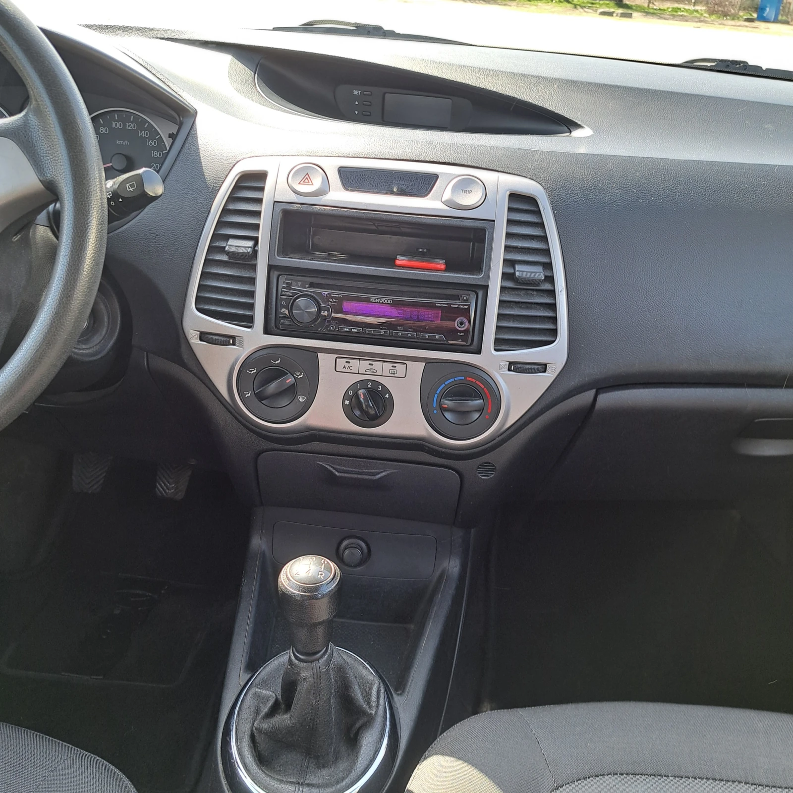 Hyundai I20, снимка 7 - Автомобили и джипове - 53837557