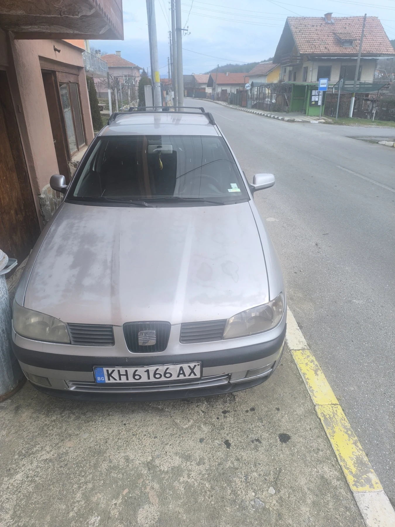 Seat Cordoba, снимка 5 - Автомобили и джипове - 53906047