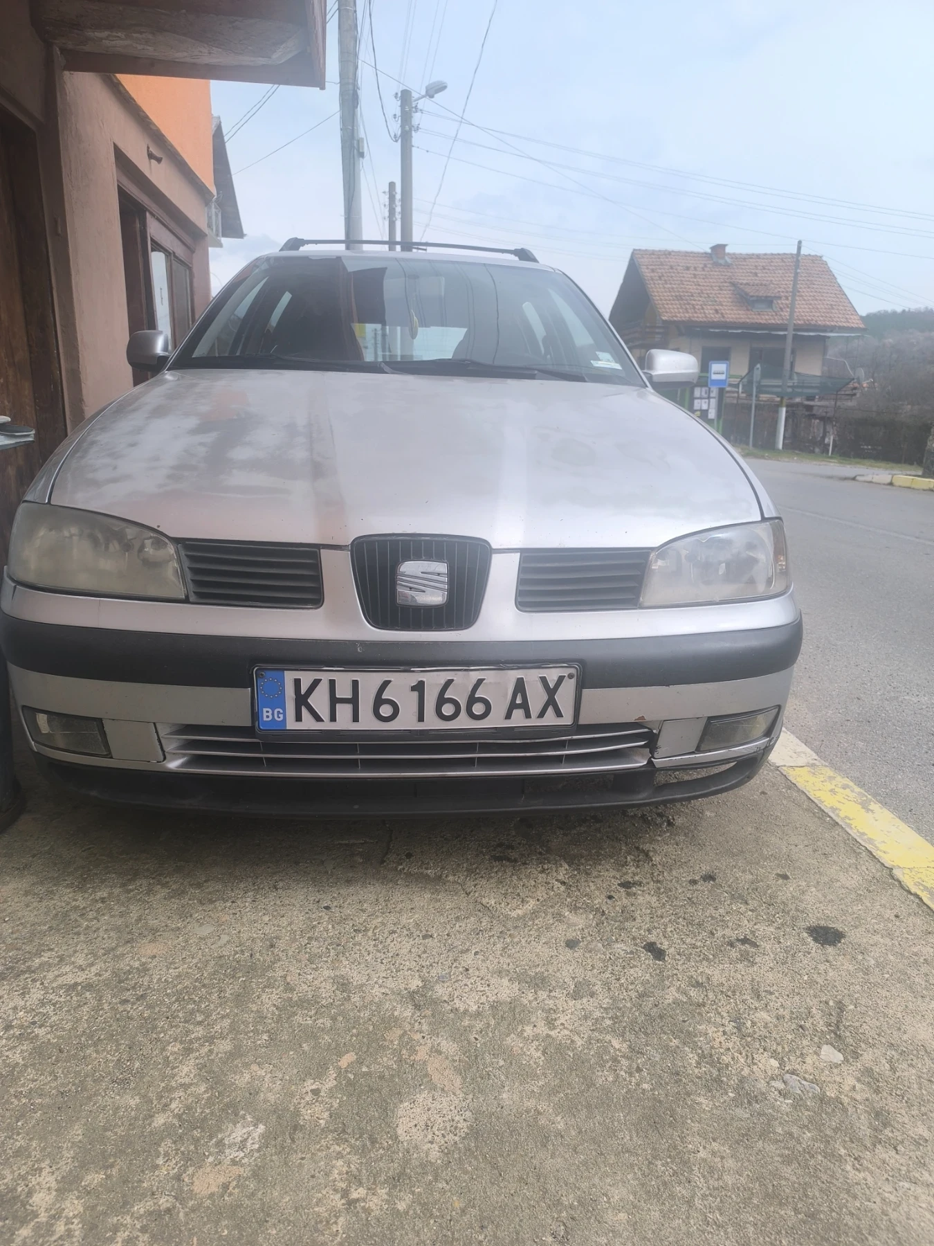 Seat Cordoba, снимка 2 - Автомобили и джипове - 53906047