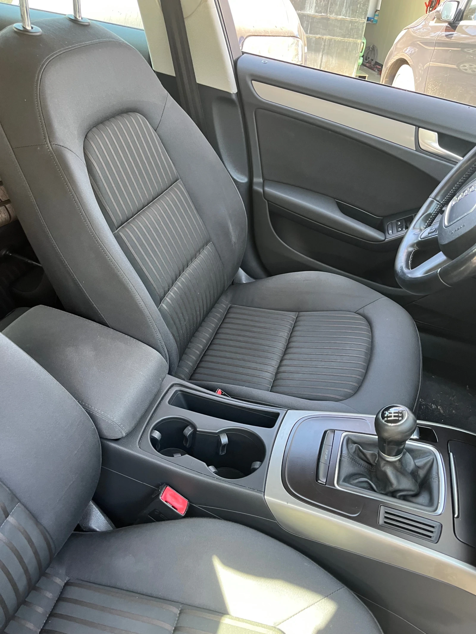 Audi A4, снимка 6 - Автомобили и джипове - 53910598