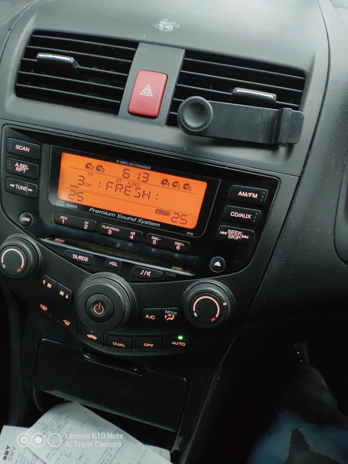 Honda Accord 2.0I VTEC Газ десен волан, снимка 3 - Автомобили и джипове - 53928401