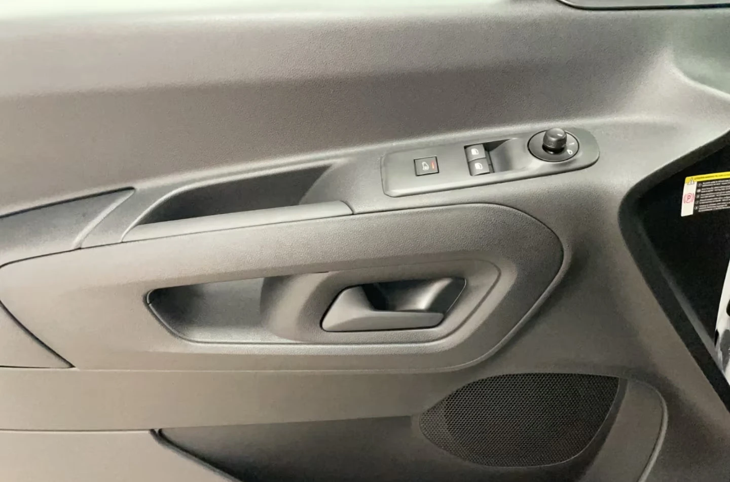 Toyota Proace City 1.5/102HP/D4D/L2/MEISTER/276z, снимка 15 - Автомобили и джипове - 54114257