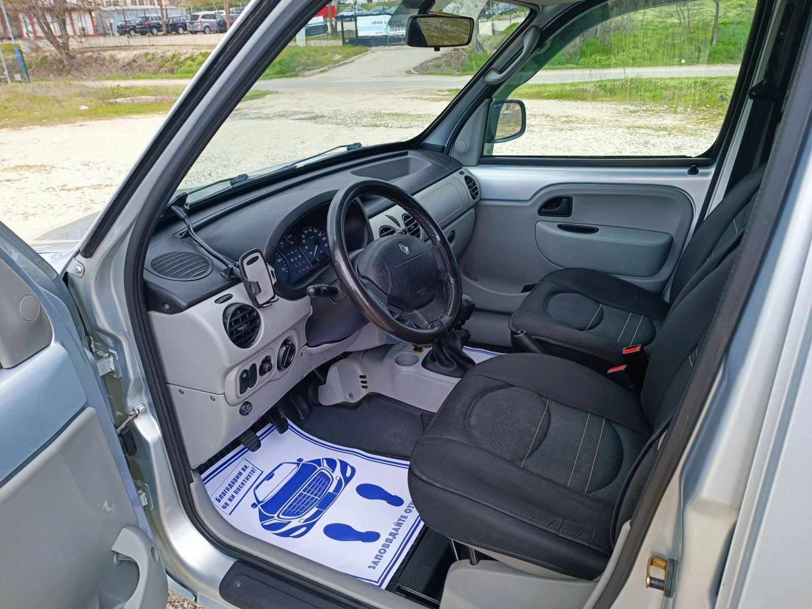 Renault Kangoo 1.6i-95кс-ГАЗ/БЕНЗИН, снимка 8 - Автомобили и джипове - 54160552