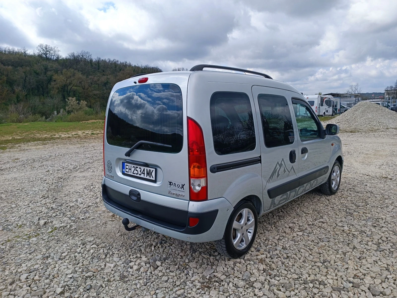 Renault Kangoo 1.6i-95кс-ГАЗ/БЕНЗИН, снимка 4 - Автомобили и джипове - 54160552