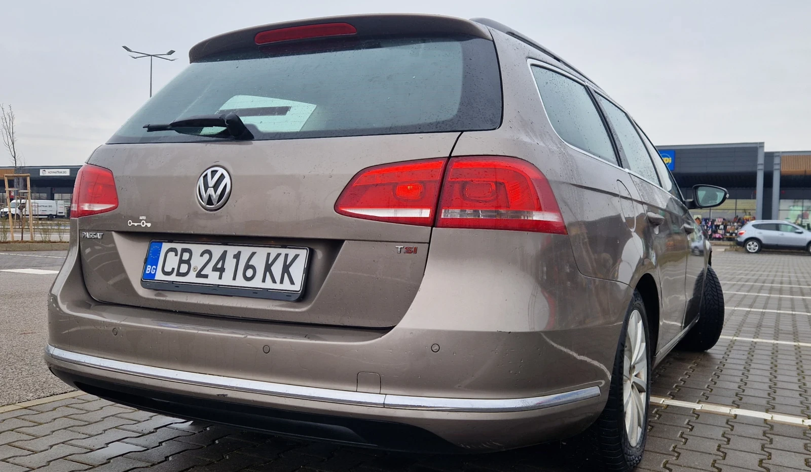 VW Passat Фабричен метан!!!, снимка 3 - Автомобили и джипове - 54420582