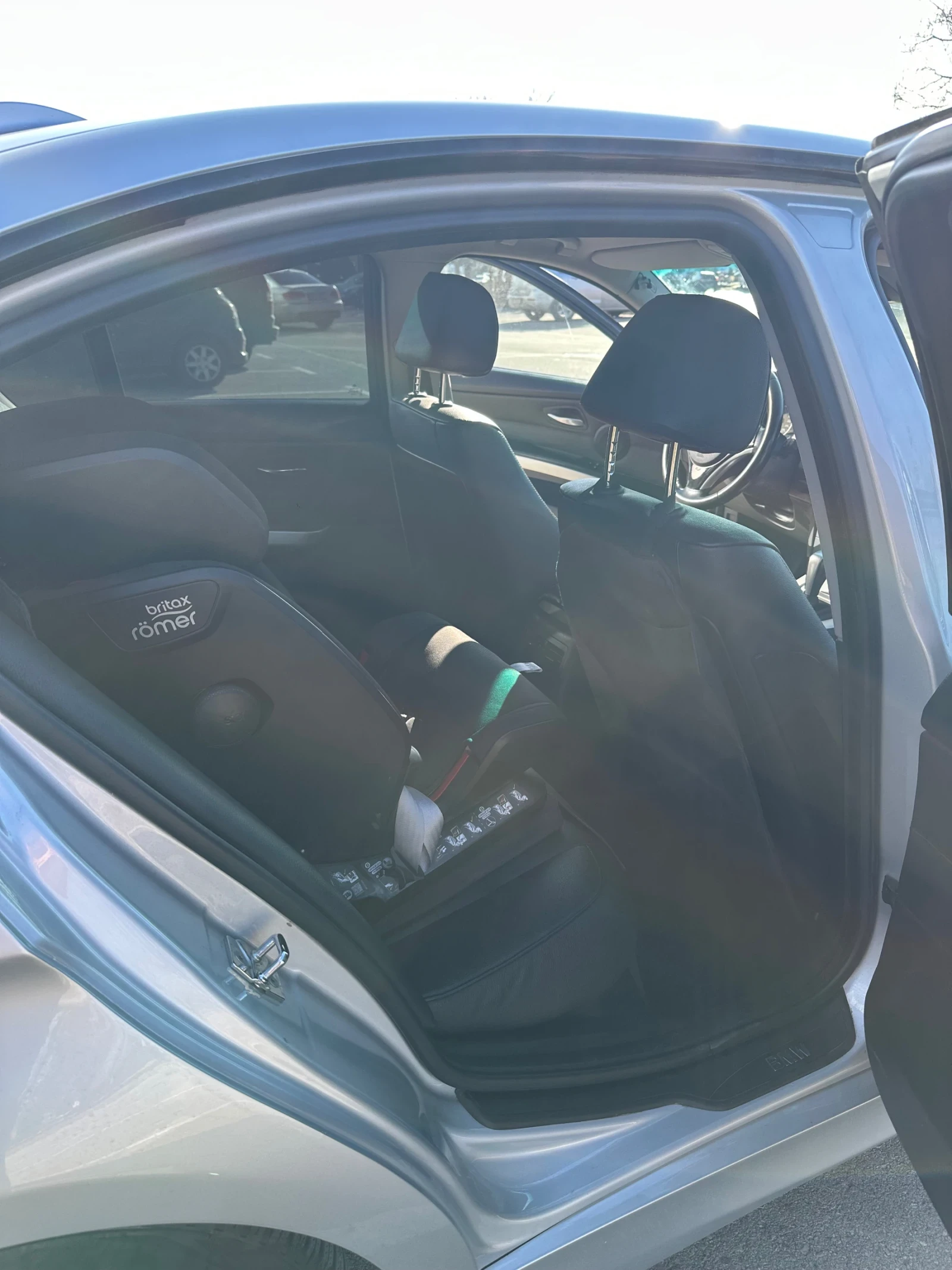 BMW 330 xi, снимка 16 - Автомобили и джипове - 54998379