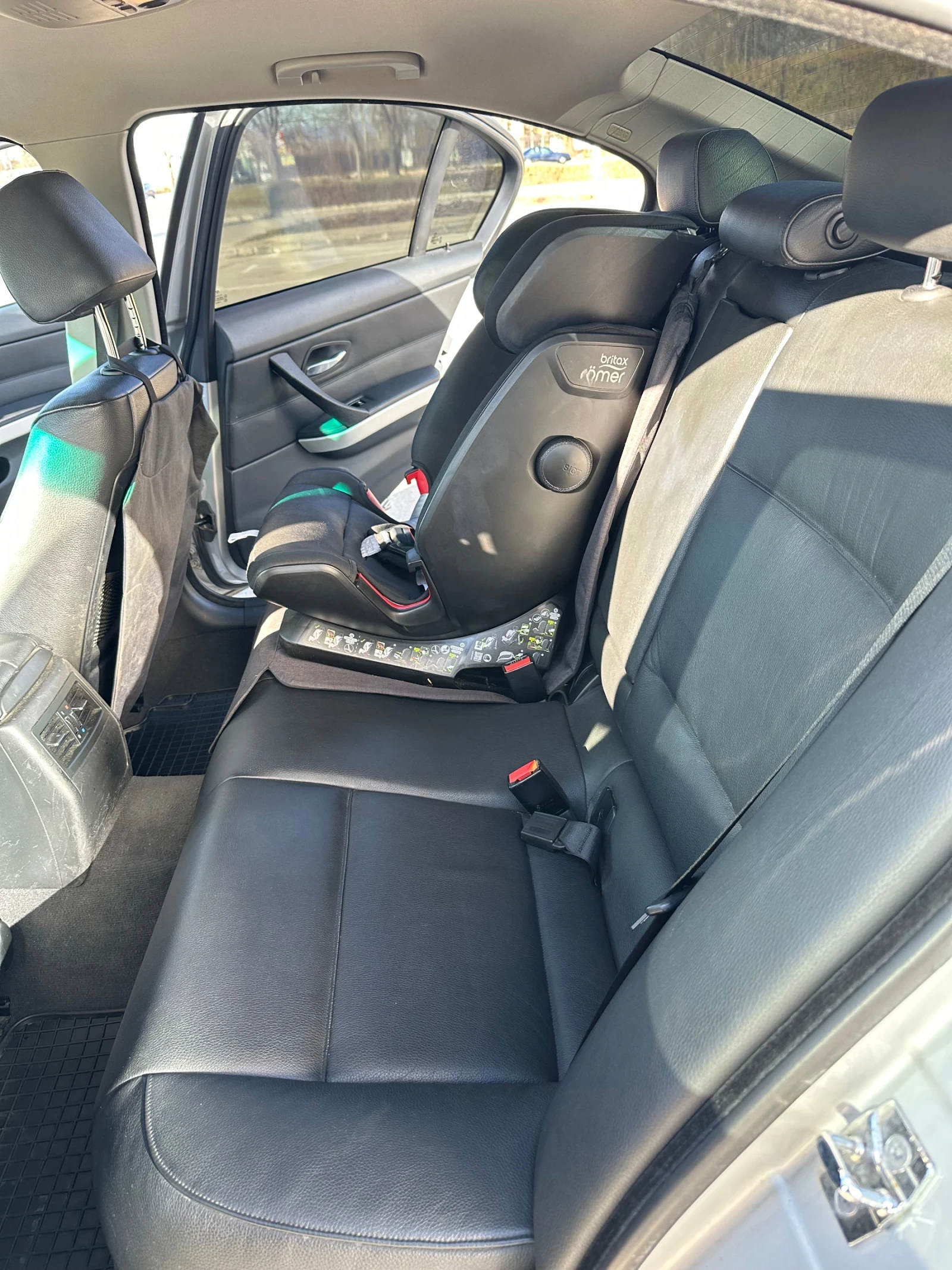 BMW 330 xi, снимка 13 - Автомобили и джипове - 54998379