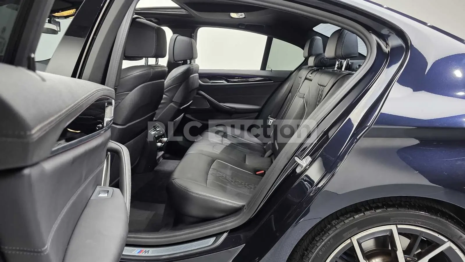 BMW 530, снимка 11 - Автомобили и джипове - 55059152