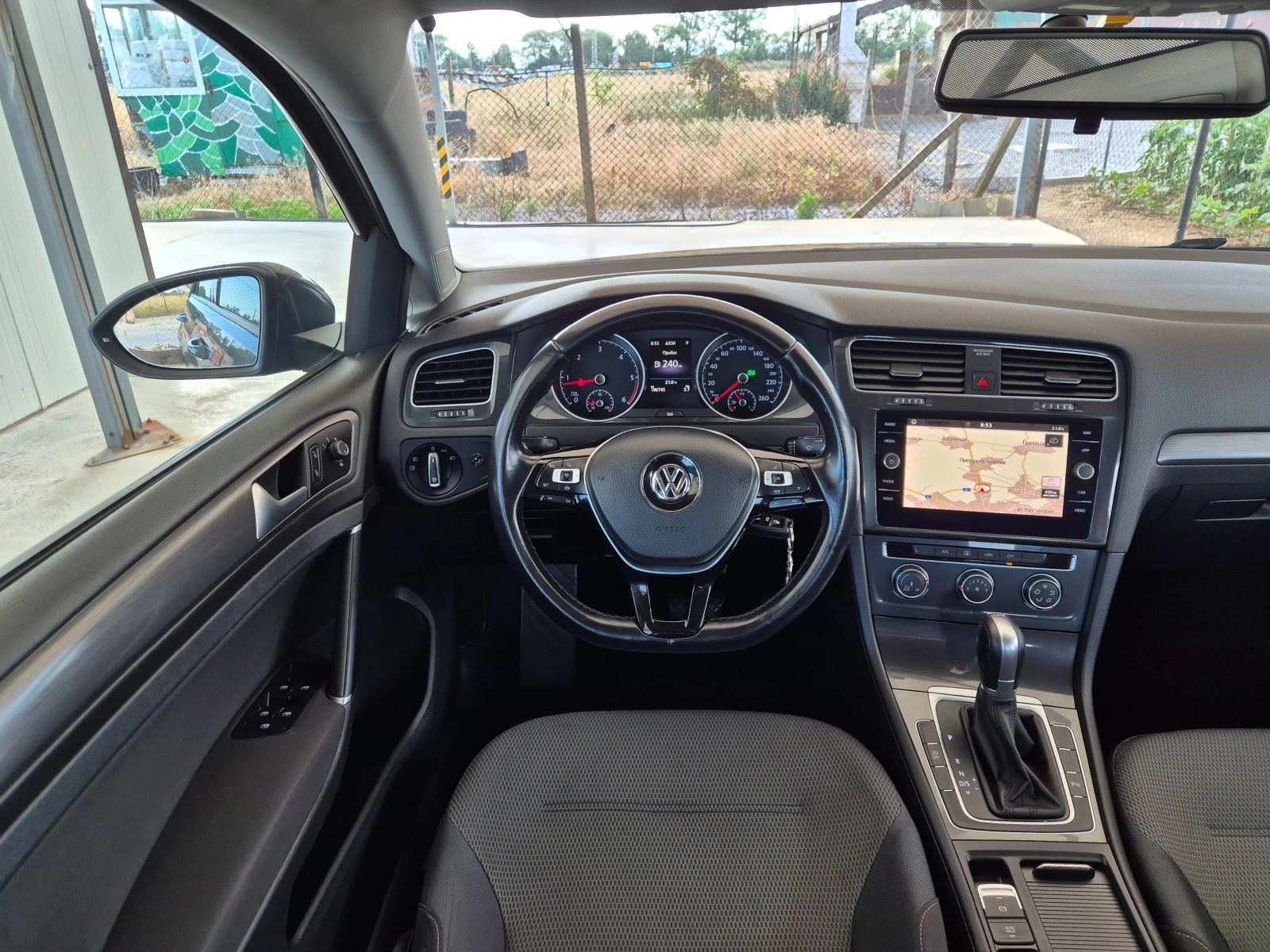 VW Golf 1.6TDI* 7.5* AUTOMAT* NAVI* , снимка 13 - Автомобили и джипове - 55157320